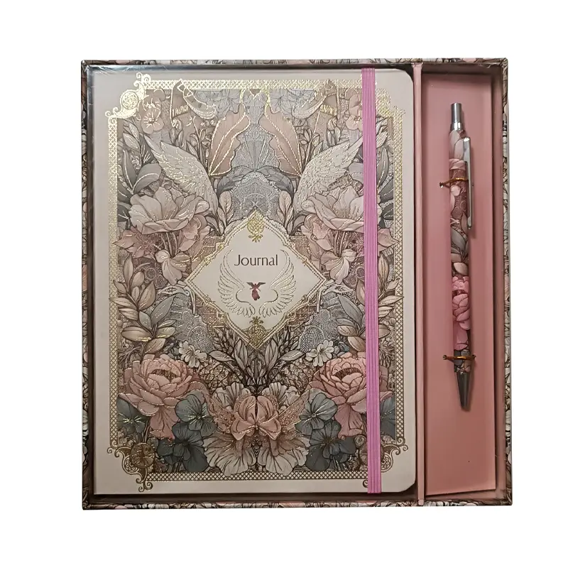 Victoria Journals 2155 Sert Kapak Lastikli Defter 100 Gr. A5 Ivory Çizgili + Metal Tükenmez Kalem